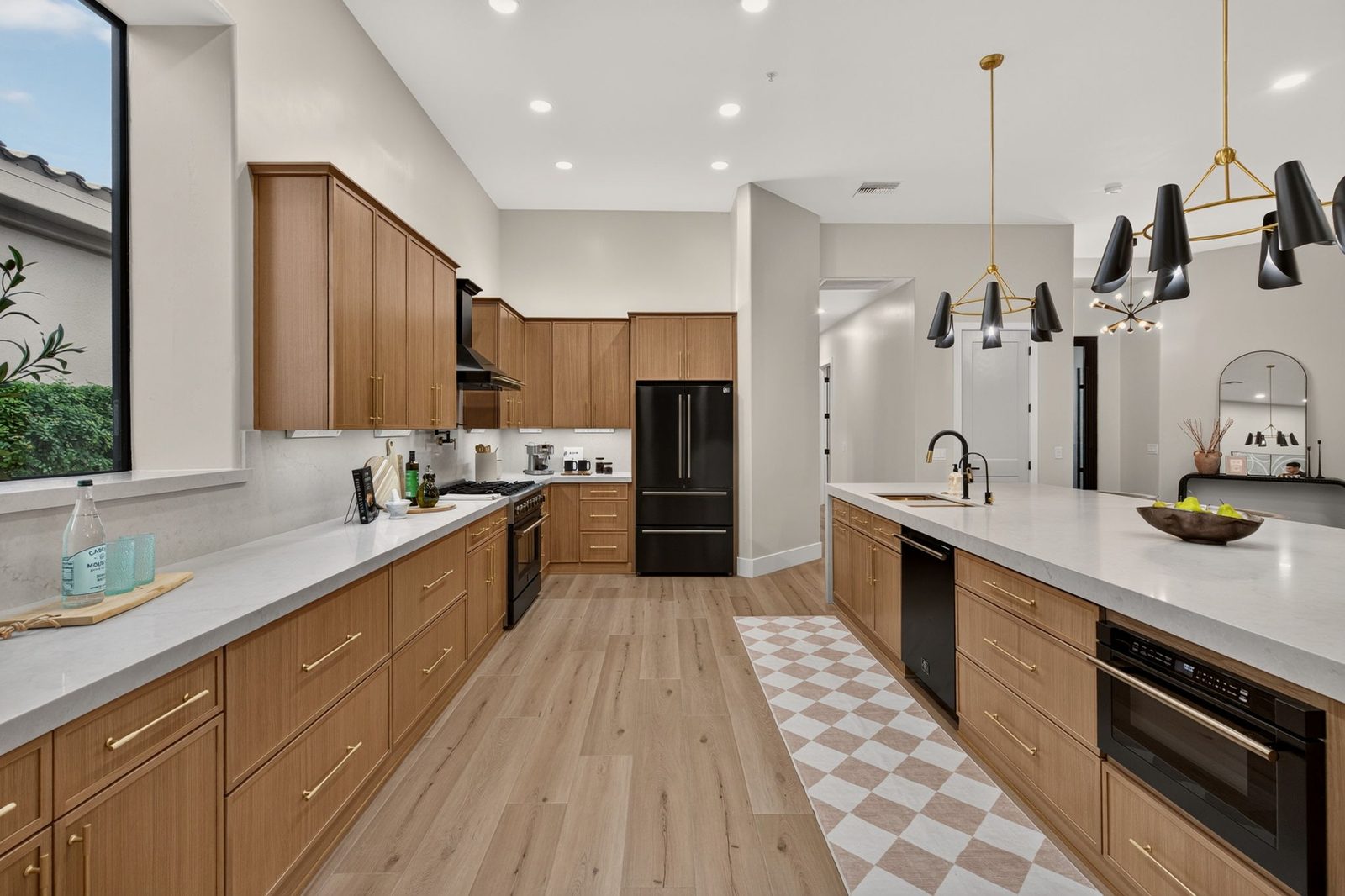 7238 E Lupine Avenue, kitchen