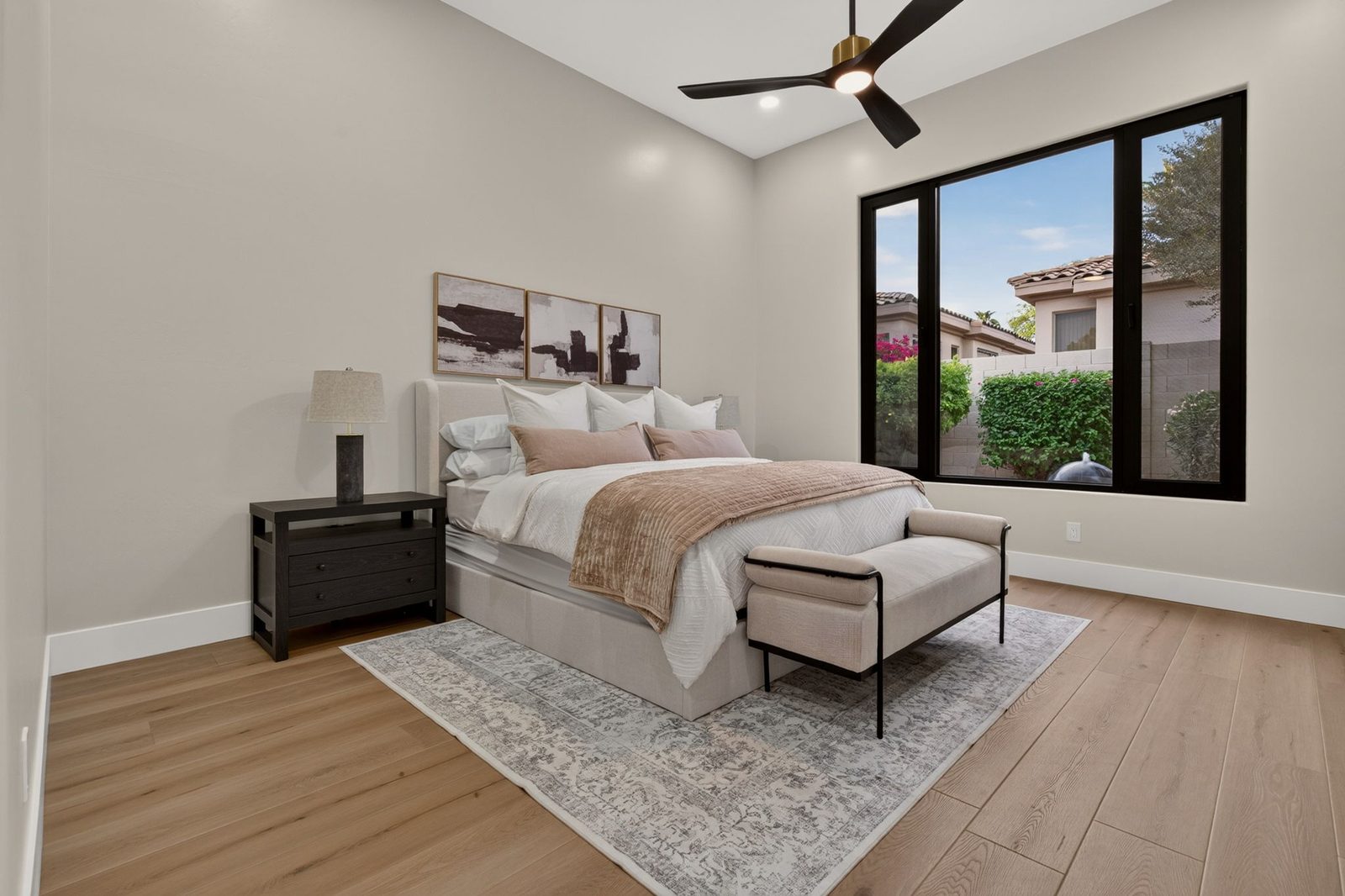 7238 E Lupine Avenue, primary suite