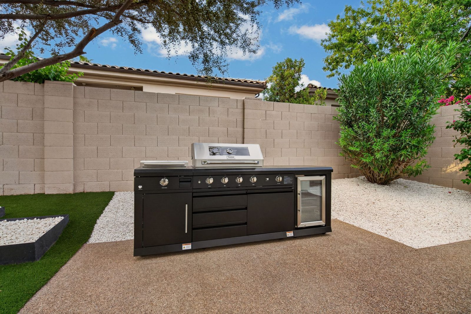 7238 E Lupine Avenue, outdoor kitchen