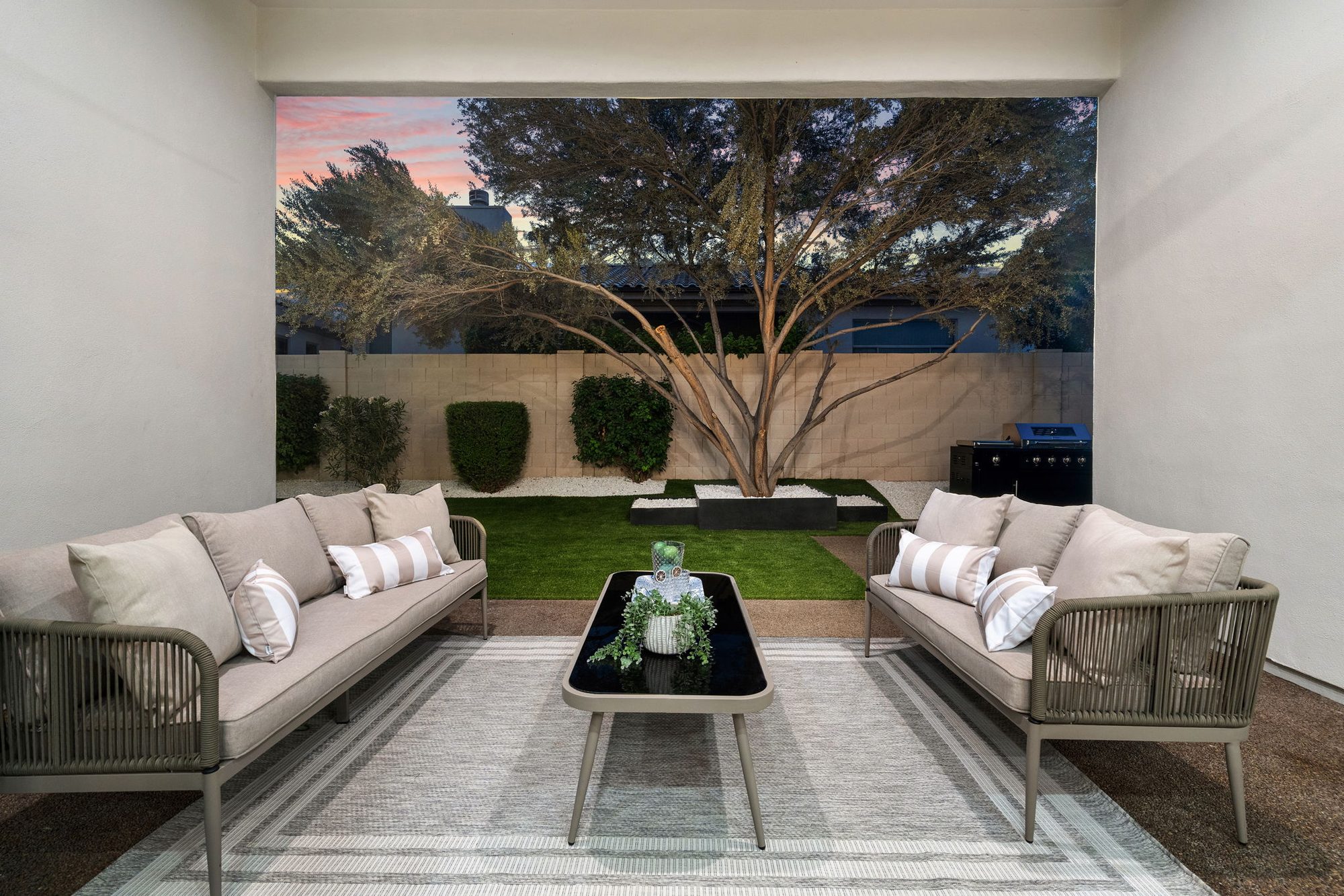 Courtyard at 7238 E Lupine Avenue