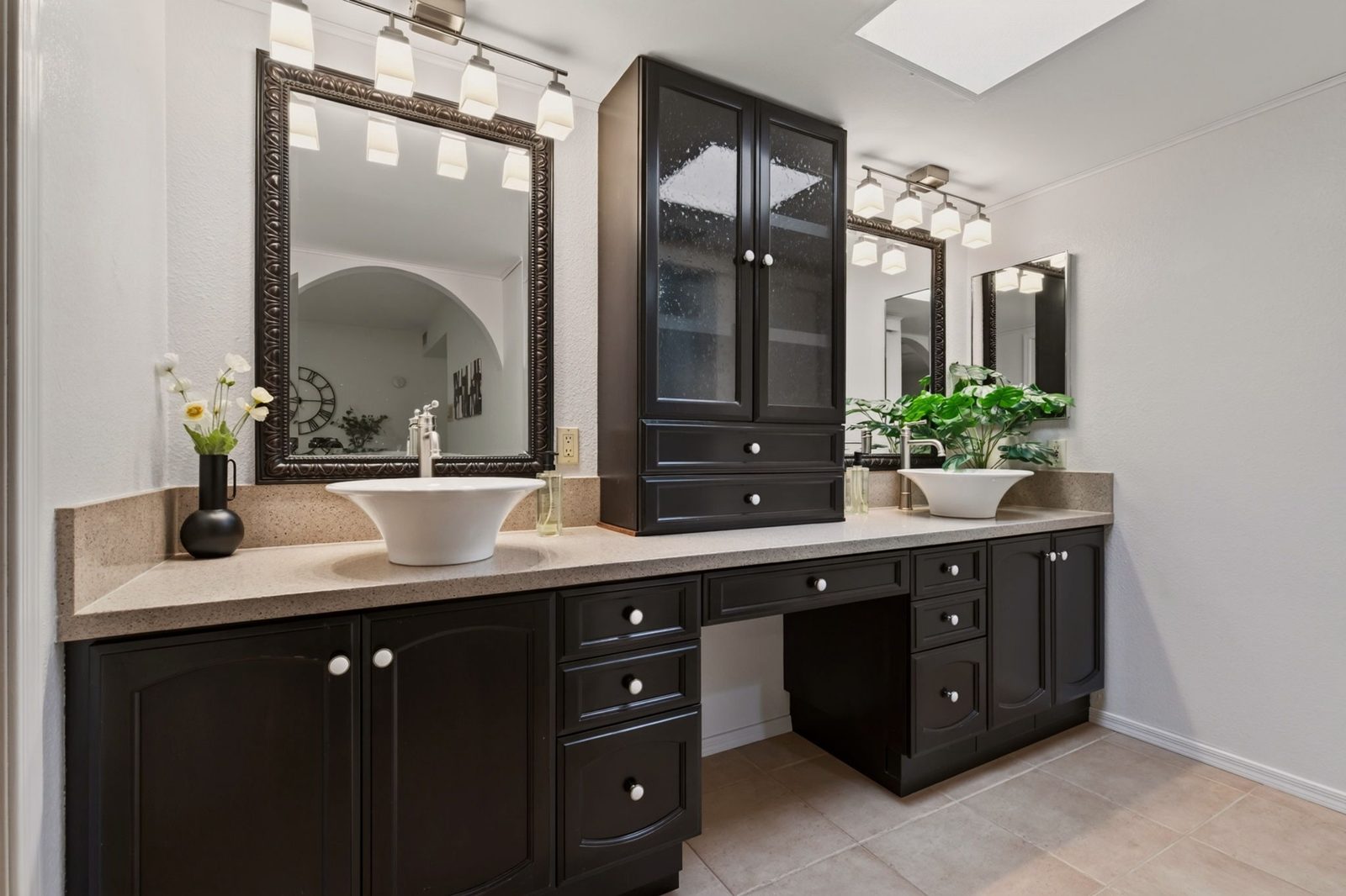 7513 N Via De Manana, primary bathroom