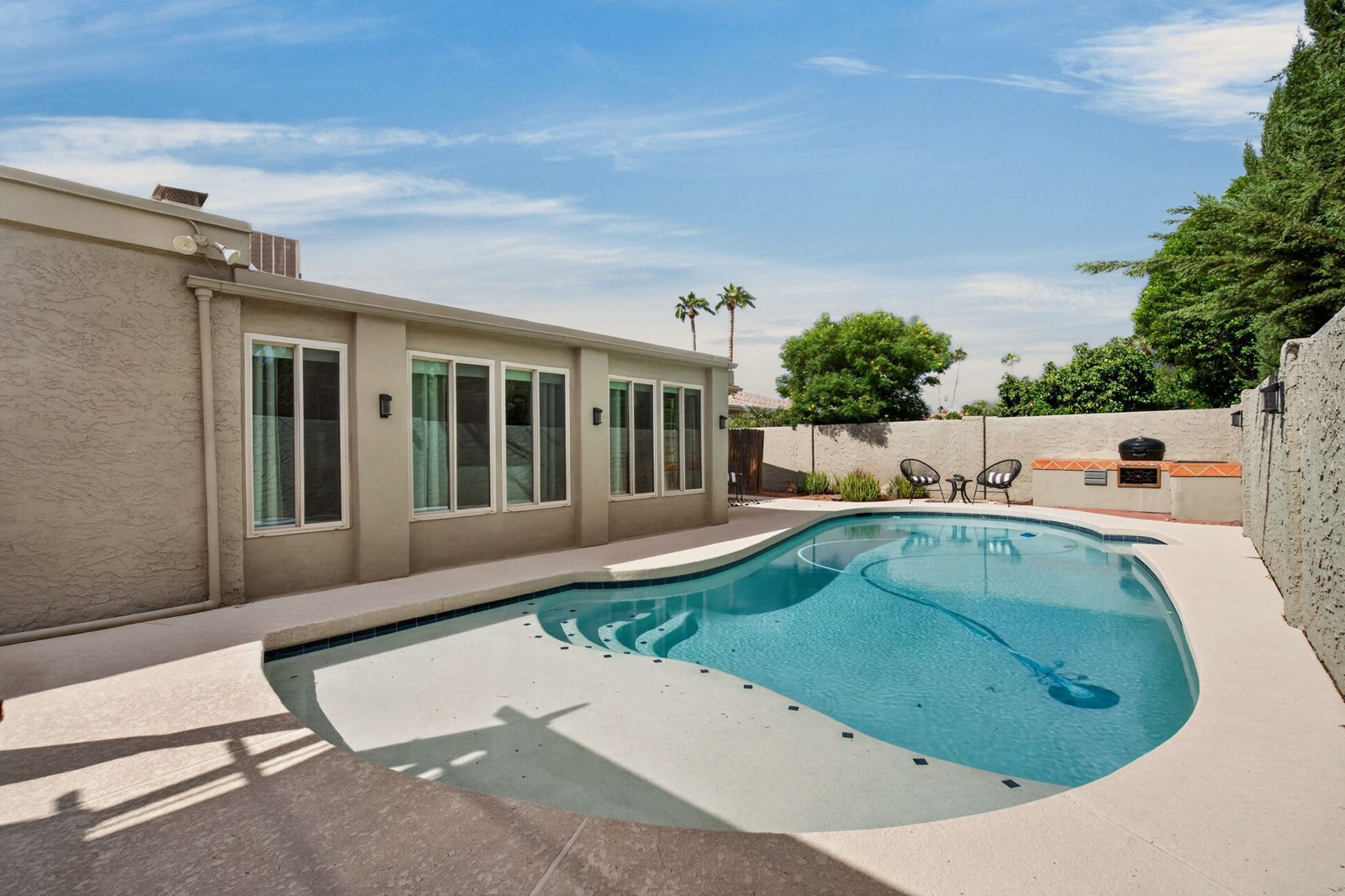 7513 N Via De Manana, play pool with baja shelf